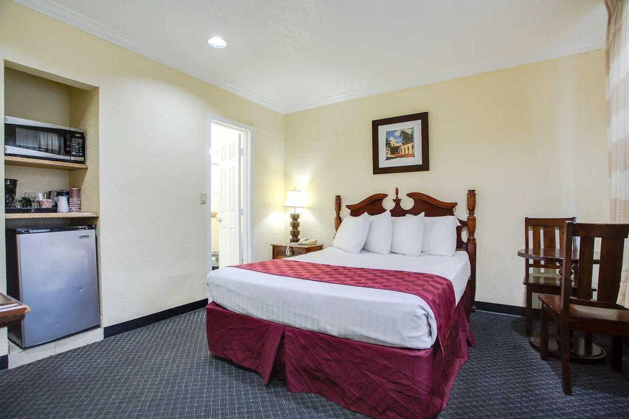 Best Inn & Suites Buena Park Exterior photo