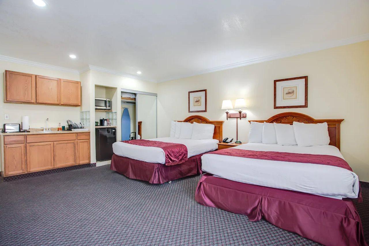 Best Inn & Suites Buena Park Exterior photo